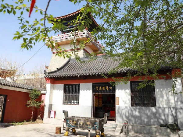 抚顺卧龙山公墓环境